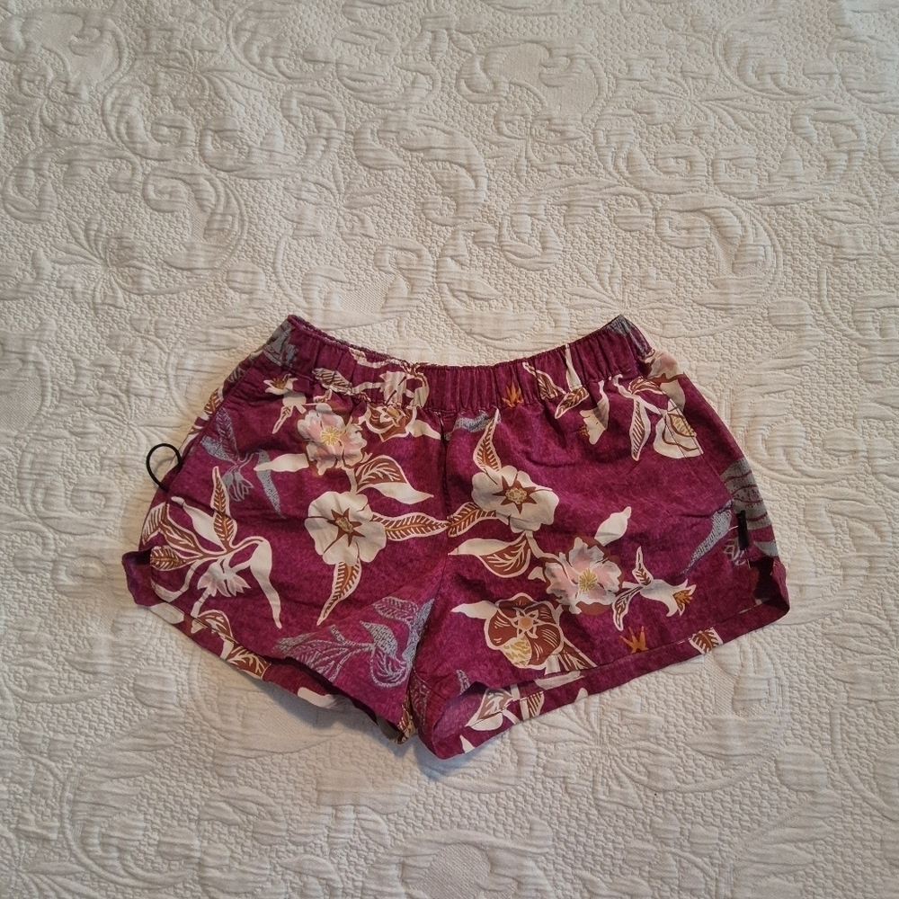 Patagonia women's XS board shorts dark magents with a floral print VGUC